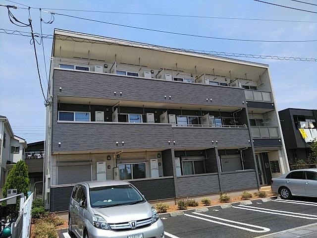 建物外観　ユア・ファミリーIIIのご紹介は住いの窓口　アソシエにお任せ