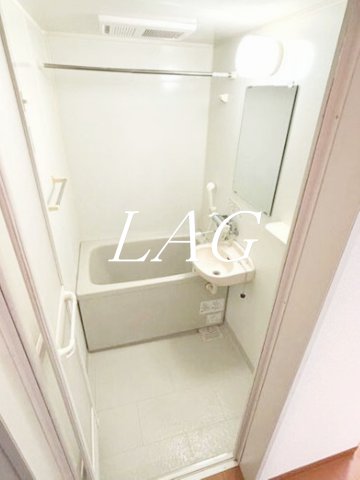 バス・シャワールーム　お風呂です。