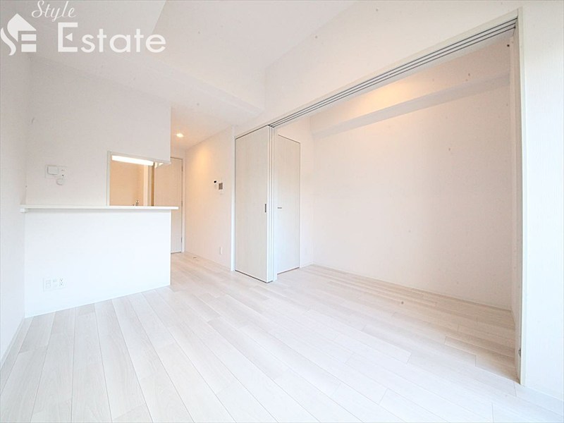 居室・リビング　内装