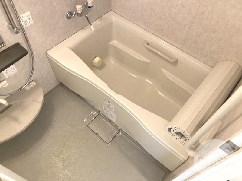 バス・シャワールーム　追い焚き機能付きバス♪