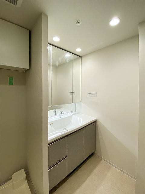 洗面設備　※写真は同タイプ住戸です。