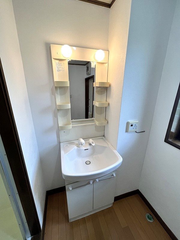 洗面設備　※掲載情報と物件の現況が異なる場合、現況を優先とする。