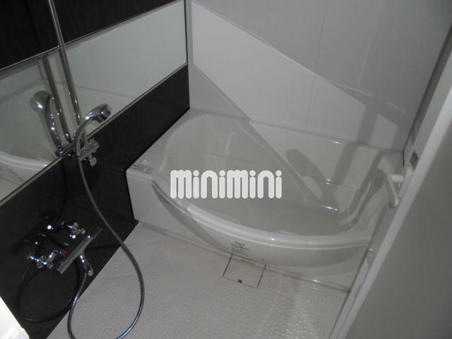 バス・シャワールーム　追い焚き・浴室乾燥機付き