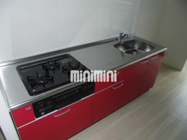 キッチン　３口コンロのキッチン