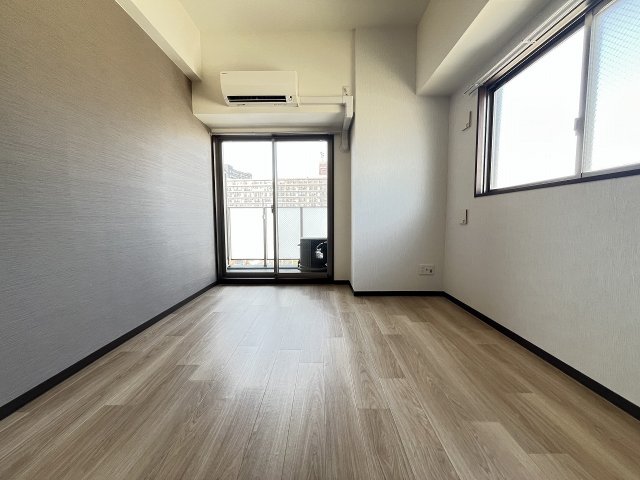 居室・リビング　ゆったり過ごせる居間です