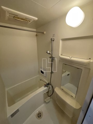 バス・シャワールーム　エステムコート心斎橋EASTエリジオン　バスルーム