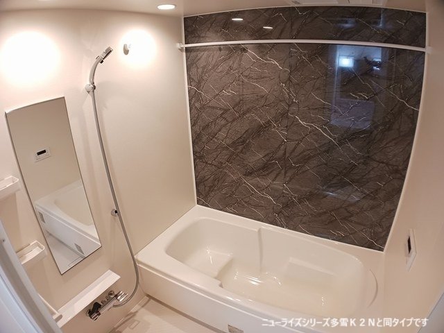 バス・シャワールーム　ゆったり過ごせるお風呂です