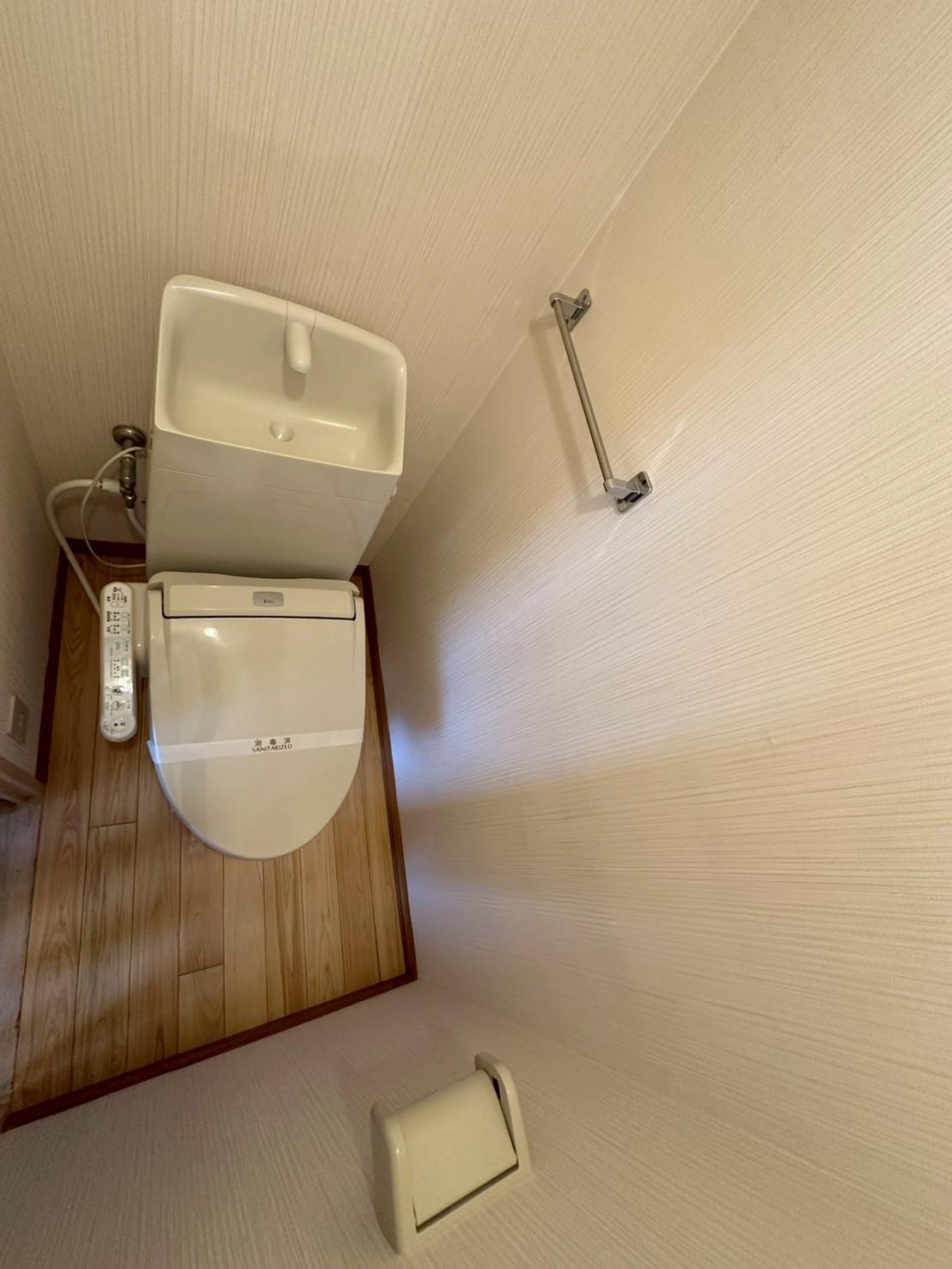 トイレ　トイレ