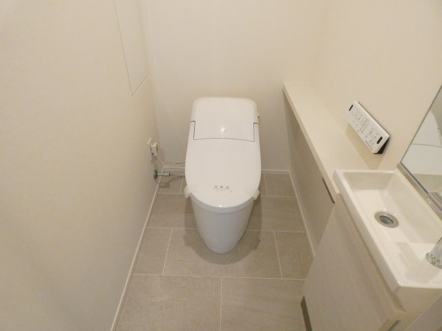 トイレ　トイレ