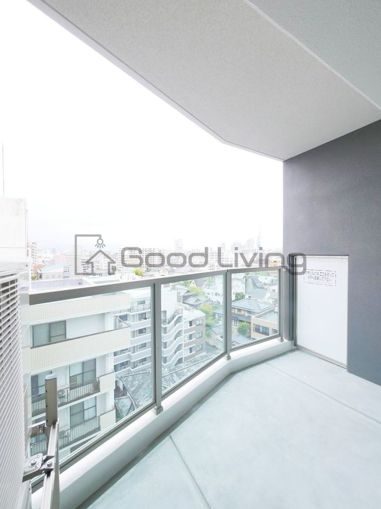 バルコニー　洗濯って気持ちいいですね