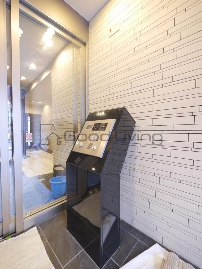 セキュリティ　エントランス