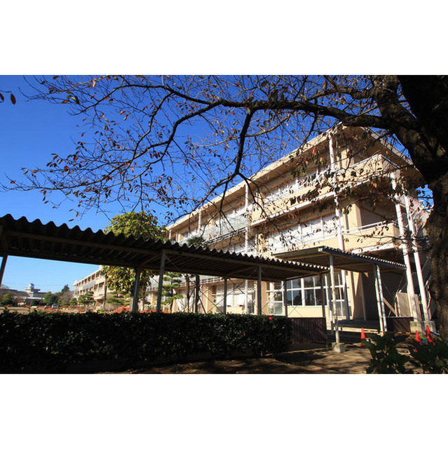 小学校　阿見町立阿見小学校（小学校）まで390m