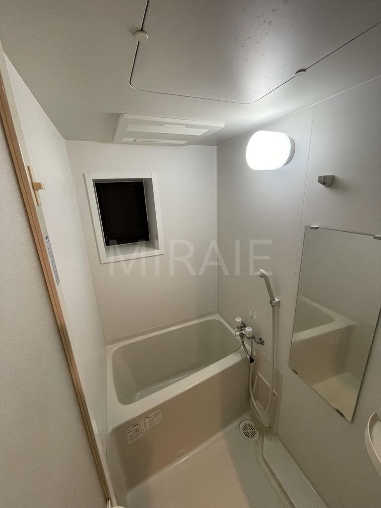 バス・シャワールーム　他号室の参考写真です