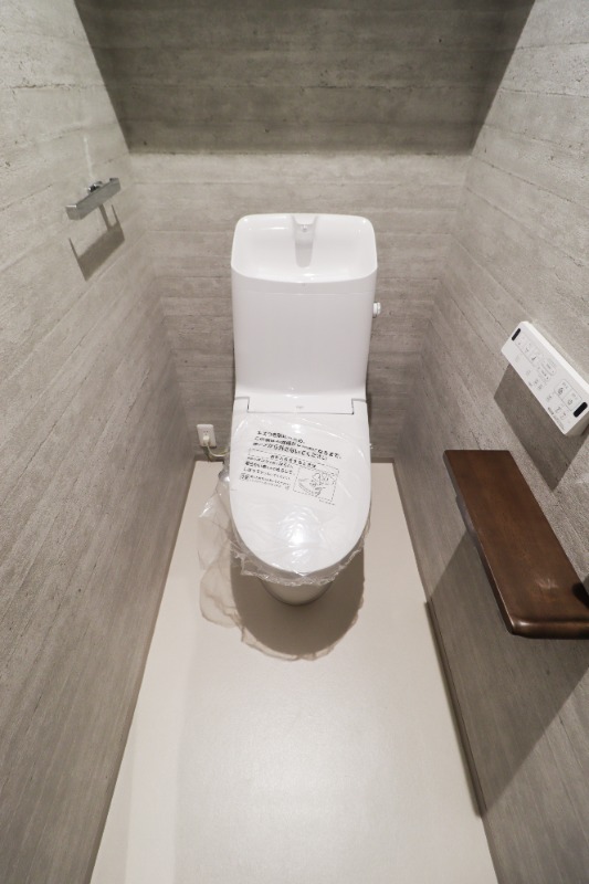 トイレ　図面と現状に相違がある場合には現状を優先