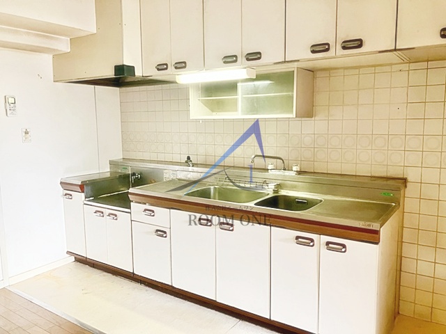 キッチン　キッチンです。