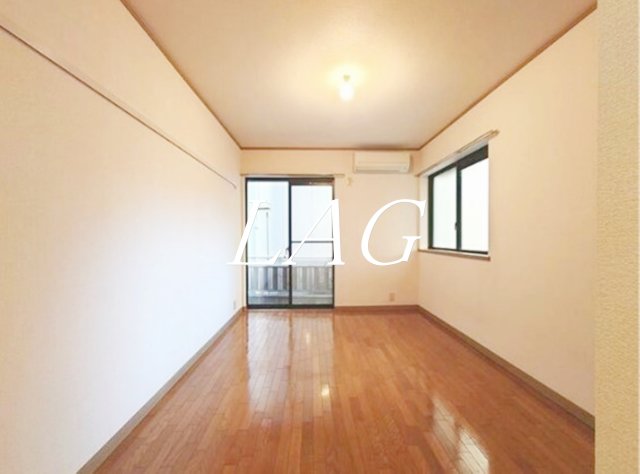 居室・リビング　洋室のお部屋です。