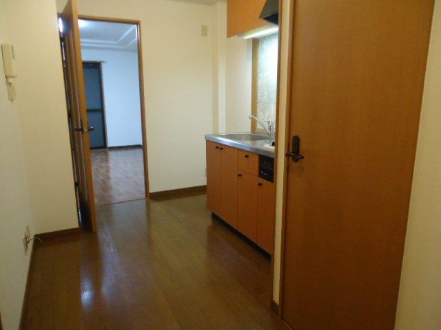 居室・リビング　キッチン