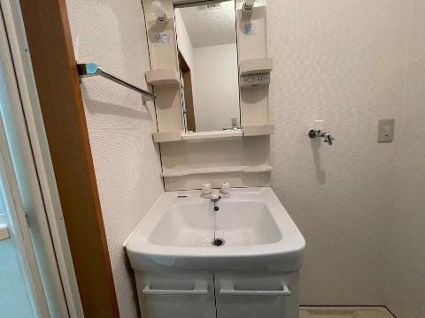 洗面設備　洗髪洗面化粧台