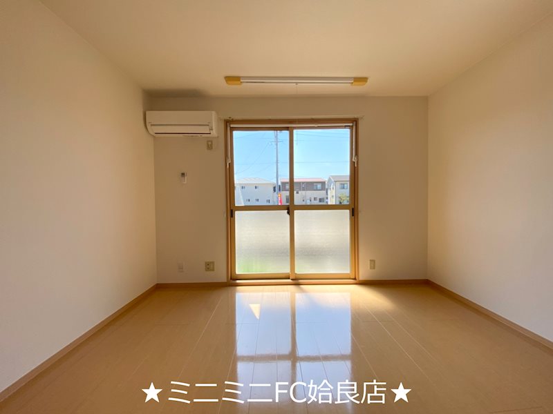 居室・リビング　※同タイプ