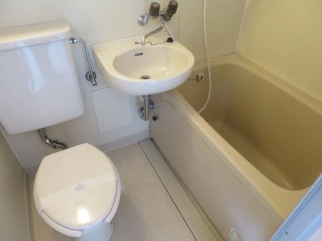 バス・シャワールーム　別室参考写真