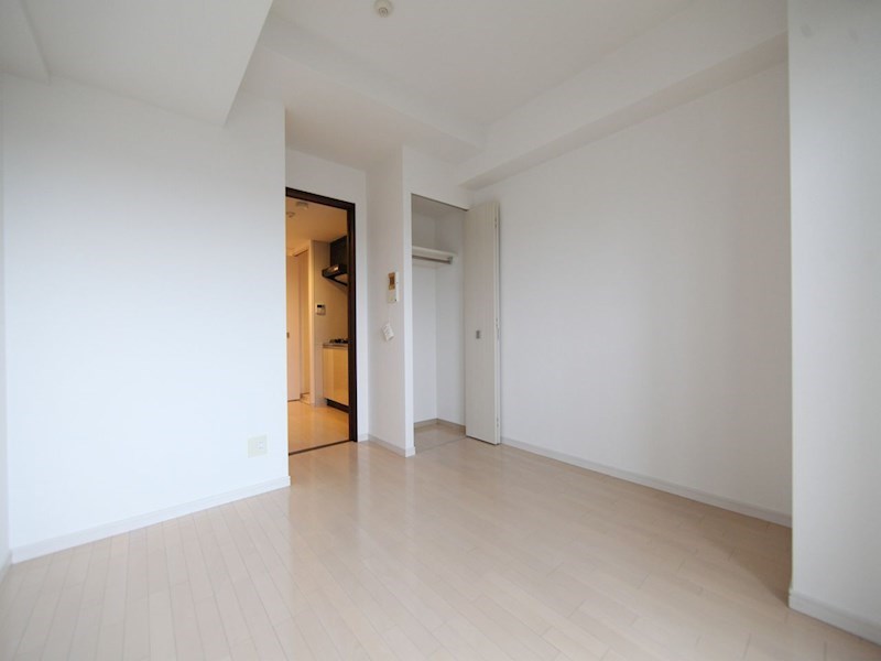 居室・リビング　洋室7.2帖　クローゼット付（収納充実してます）