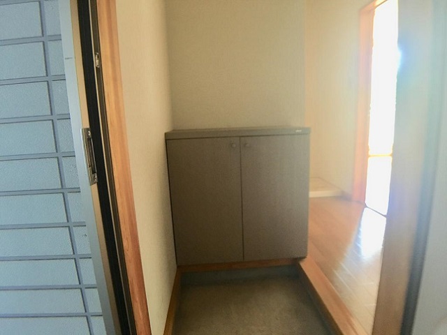 玄関　靴が多い方も安心できるシューズボックス