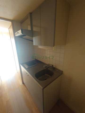 キッチン　別部屋の参考写真になります。