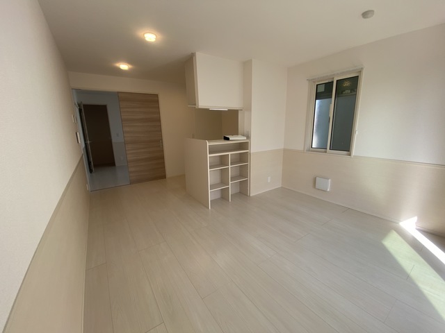 居室・リビング　日当たり良好明るいリビング