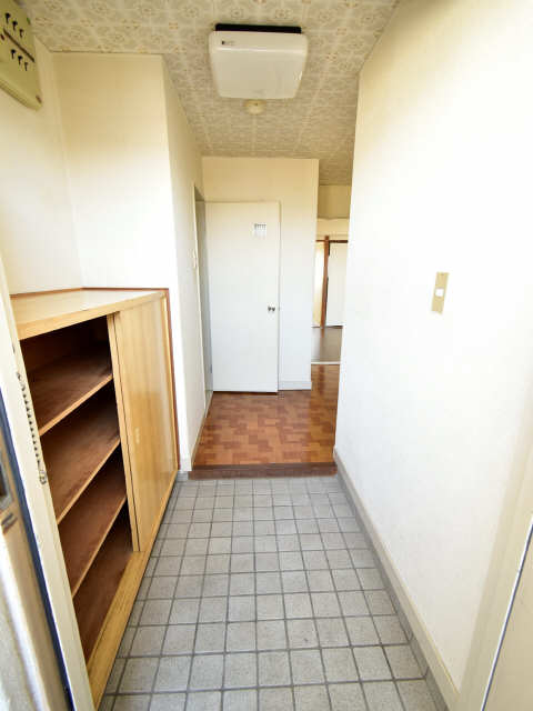 玄関　現在リフォーム中です