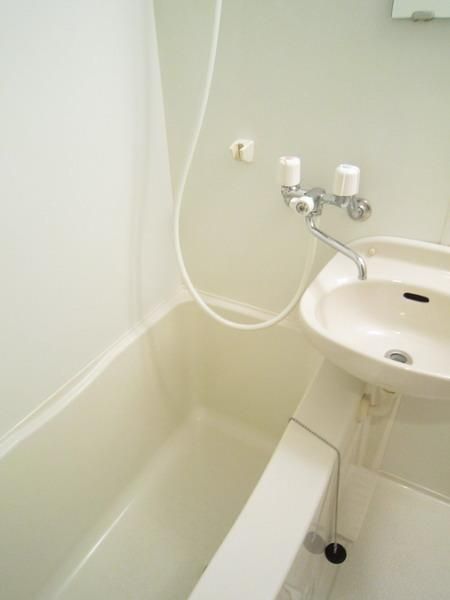 バス・シャワールーム　浴室
