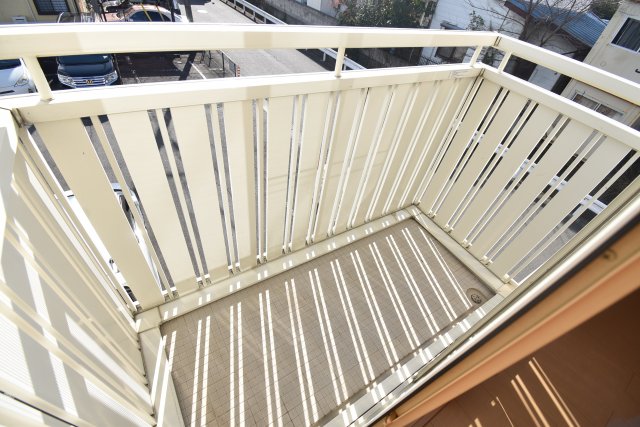 バルコニー　ローレルコートIII