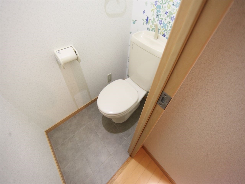 トイレ　洋式トイレ（温水洗浄便座設置可）
