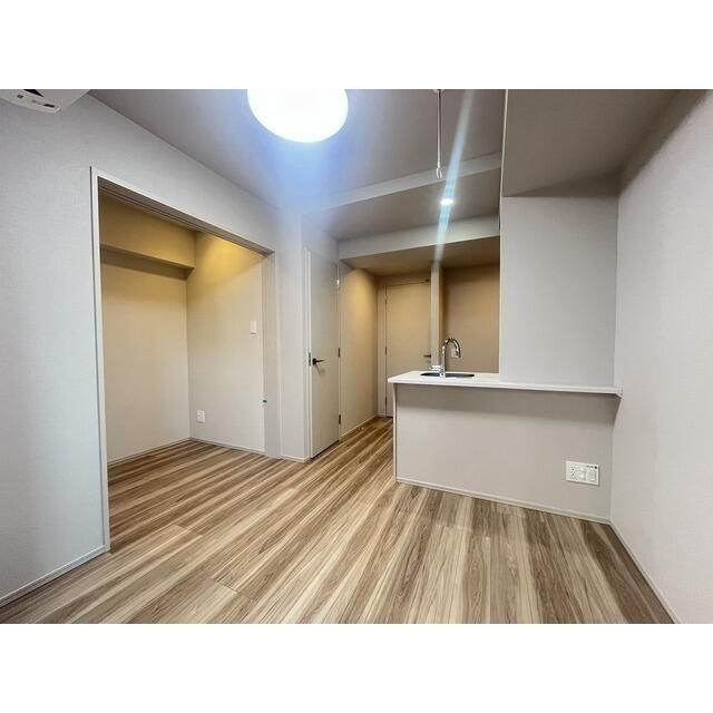 居室・リビング　※反転タイプの写真を使用しています。