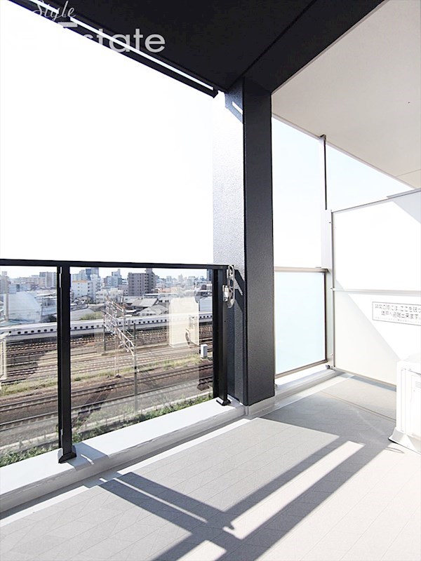 バルコニー　バルコニー