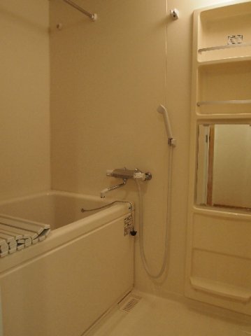 バス・シャワールーム　人気のバストイレ別です☆