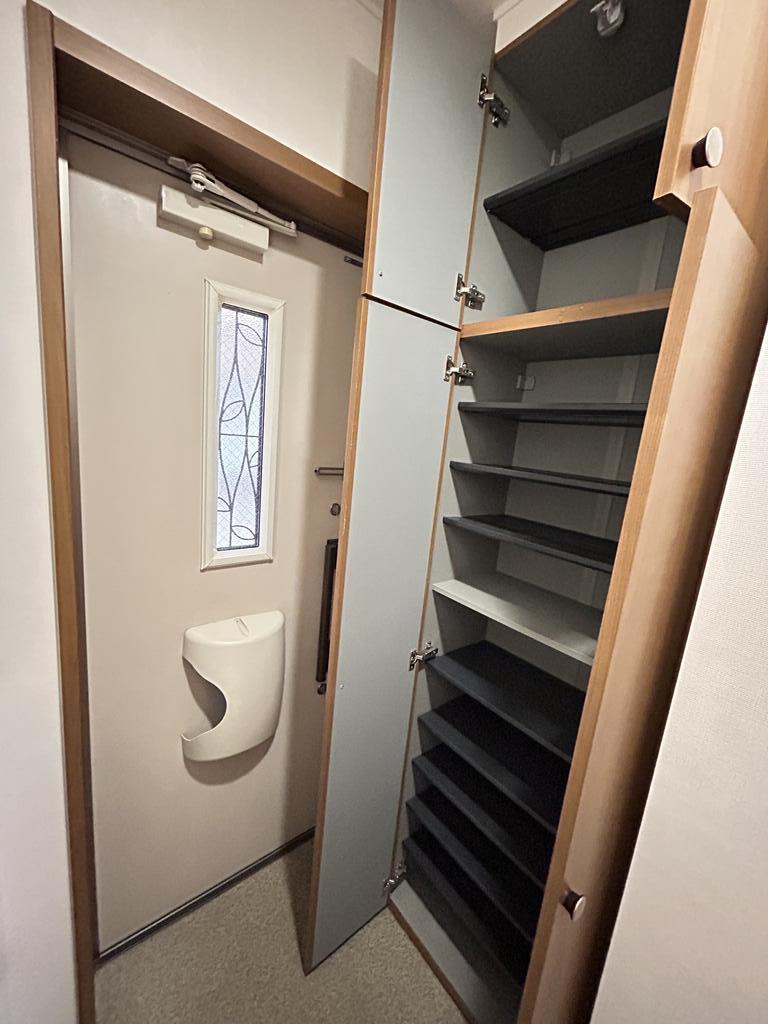 玄関　シューズボックスは大容量です