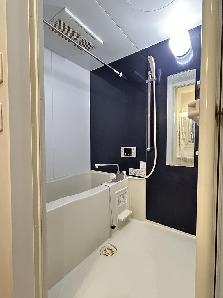 バス・シャワールーム　バス換気乾燥機付きです