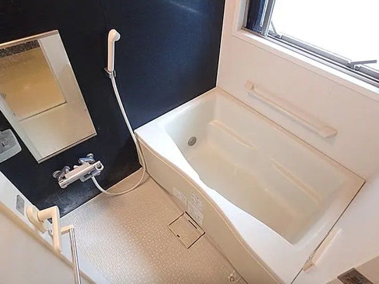 バス・シャワールーム　写真は同タイプ住居です。