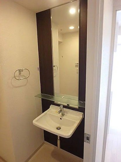 洗面設備　写真は同タイプ住居です。