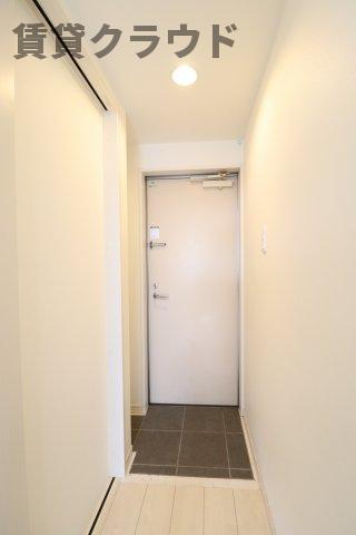 玄関　シューズボックス付きで靴もスッキリ収納！