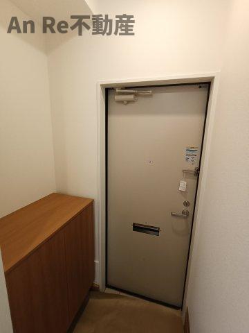 埼玉高速鉄道 新井宿駅 徒歩7分 2階建 築1年の玄関写真