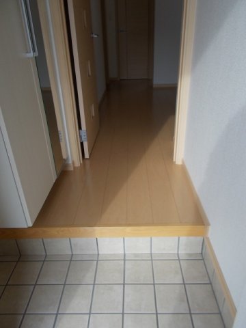 玄関　落ち着いた玄関です