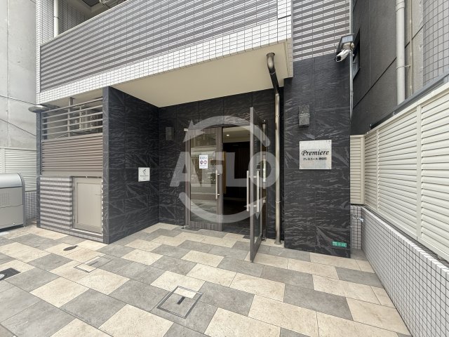 エントランス　プレミエール西田辺　エントランス