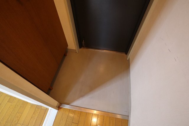 玄関　落ち着いた玄関です