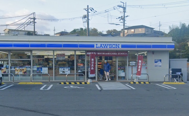 コンビニ　ローソン 河南町一須賀店（コンビニ）まで406m