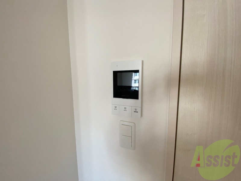 セキュリティ　ＴＶモニター付インターホンです。来客者の顔が見えるので安心！