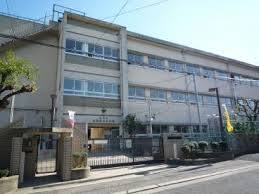 小学校　堺市立東浅香山小学校（小学校）まで462m