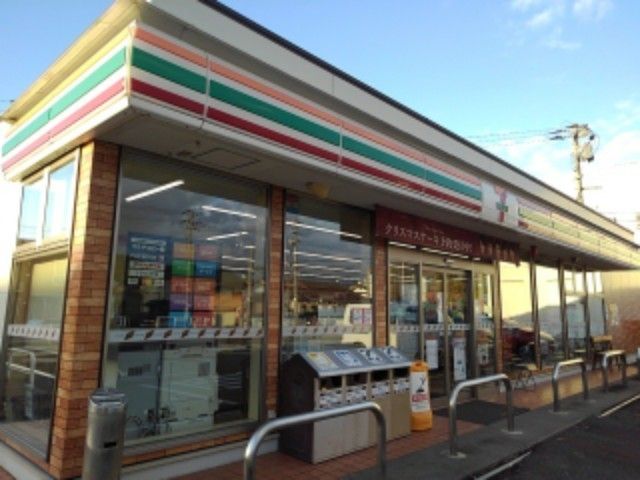 コンビニ　セブンイレブン加茂大郷町店（コンビニ）まで450m