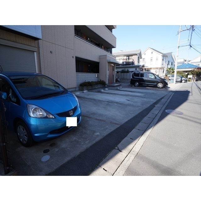 駐車場　駐車場は敷地内にございます♪