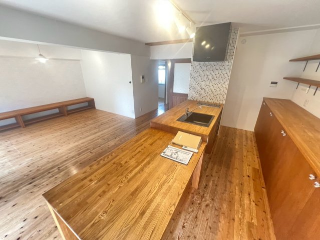 キッチン　お洒落なシステムキッチン